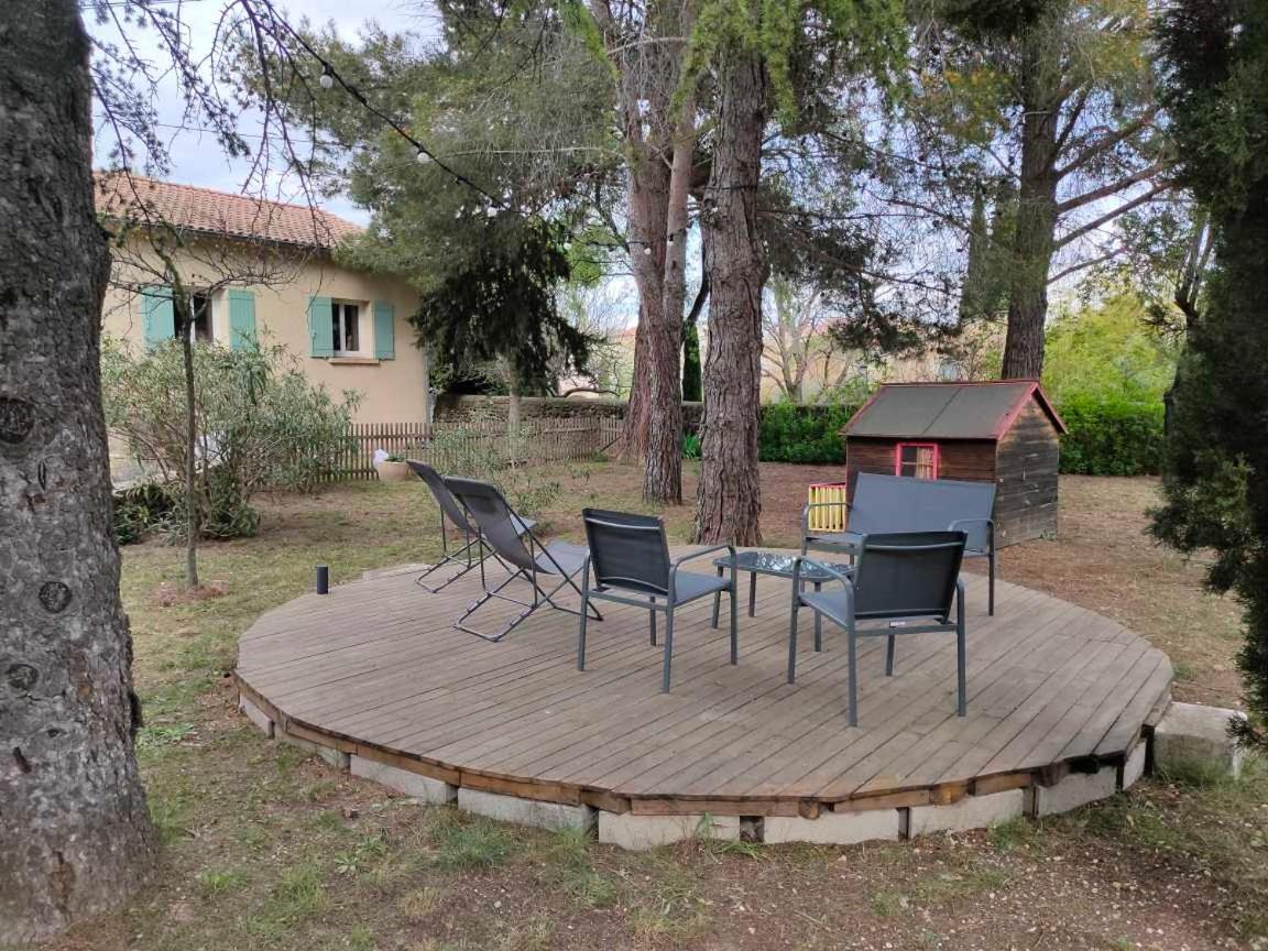 Appartement Avec Grand Jardin Et Parking, Uzès Exteriör bild